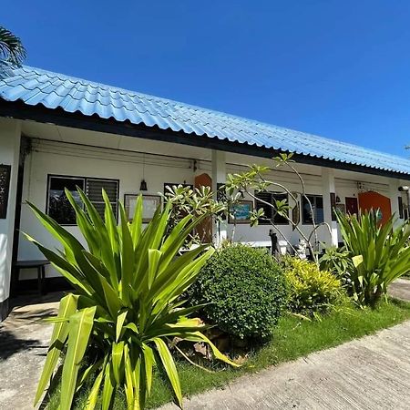 Sunny Tayai Hostel Пай Екстериор снимка