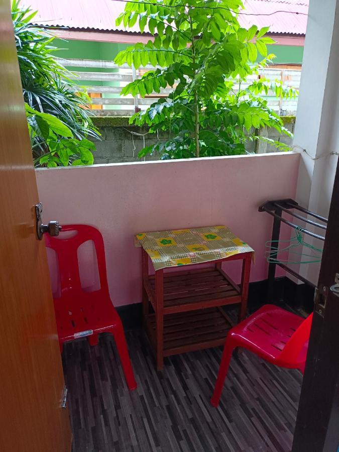 Sunny Tayai Hostel Пай Екстериор снимка